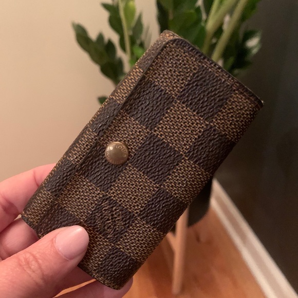 Louis Vuitton Accessories - VINTAGE LOUIS VUITTON Damier Ebene 4 Ring Key Holder-100% AUTHENTIC-SALE!!